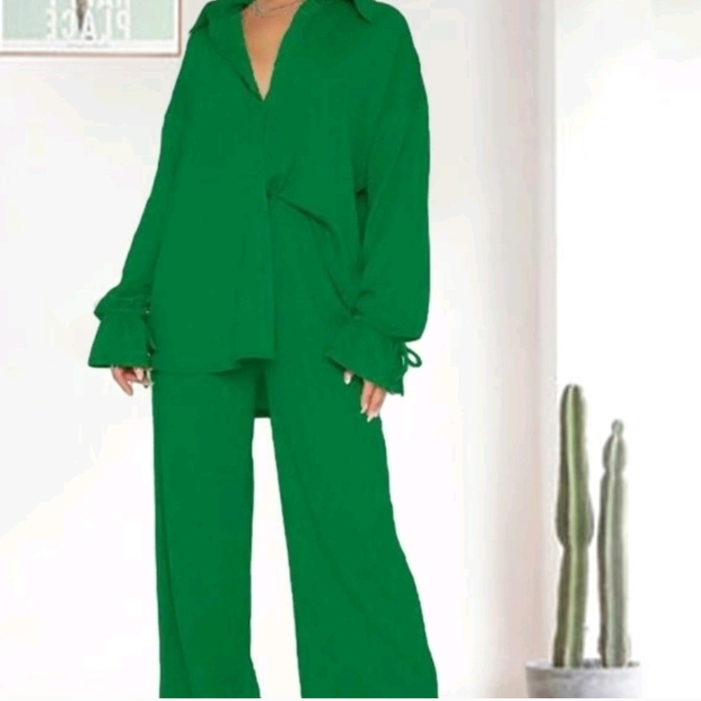 Green Two-Piece Set
